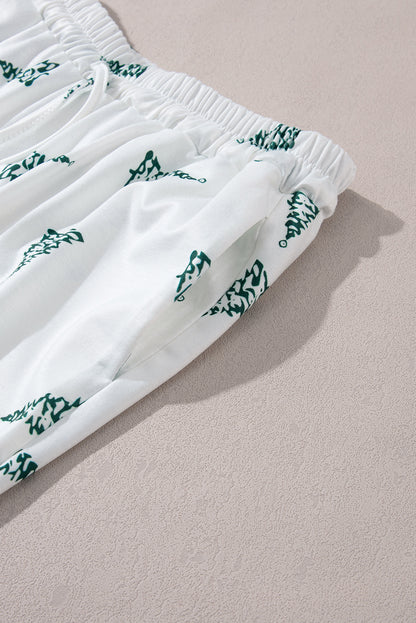 Green Christmas Tree Print Tee & White Pants Loungewear Set